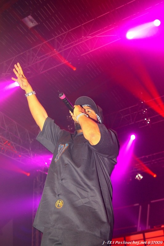 ice cube - 10.4.09